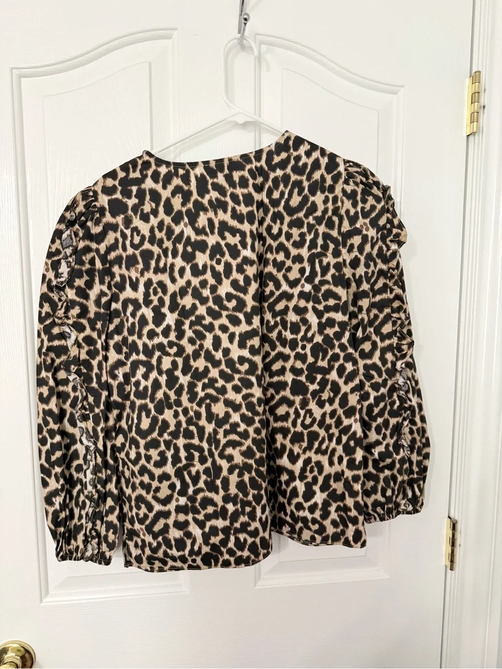 Jcrew Leopard-Print Balloon-Sleeve Blouse in Beige and Black size small